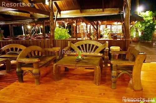 Phi Phi Island Village Beach Resort & Spa 16